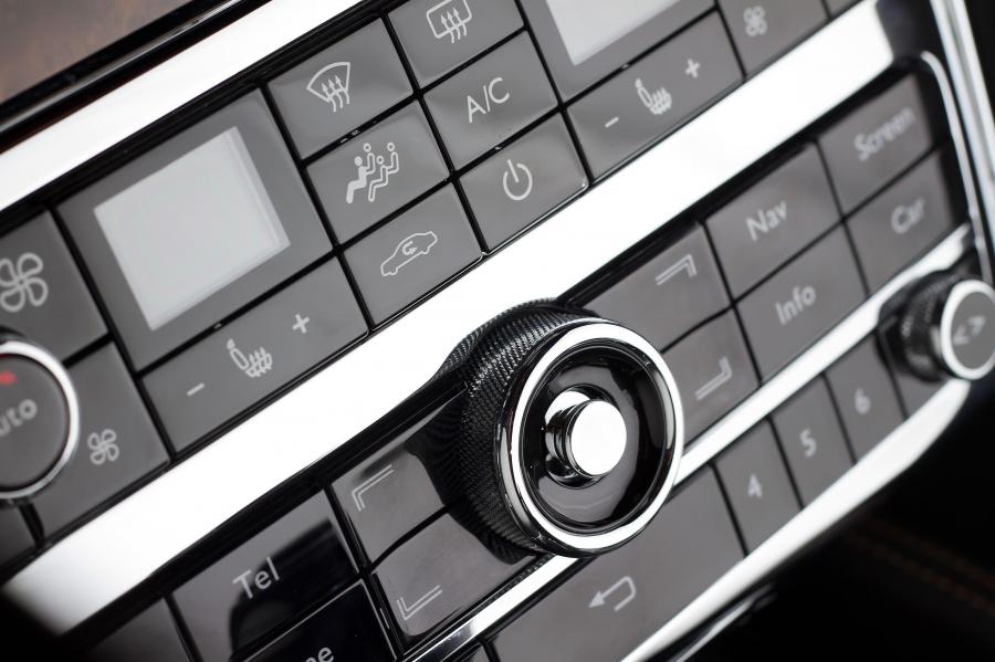  Bentley Mulsanne 2010 года  (фото 143 из 262)